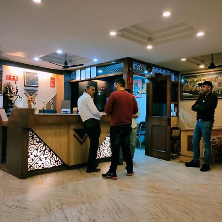 Hotel India International Нью-Дели Экстерьер фото