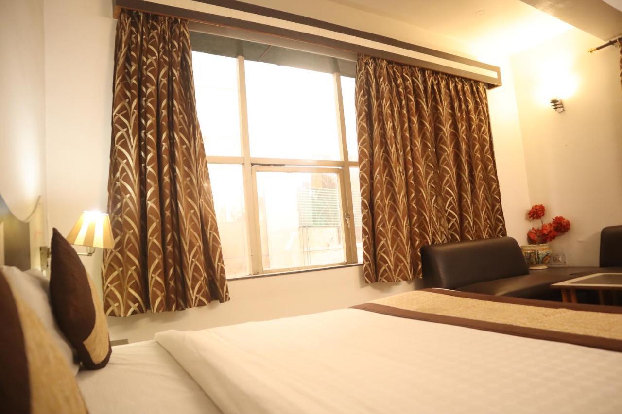 Hotel India International Нью-Дели Экстерьер фото