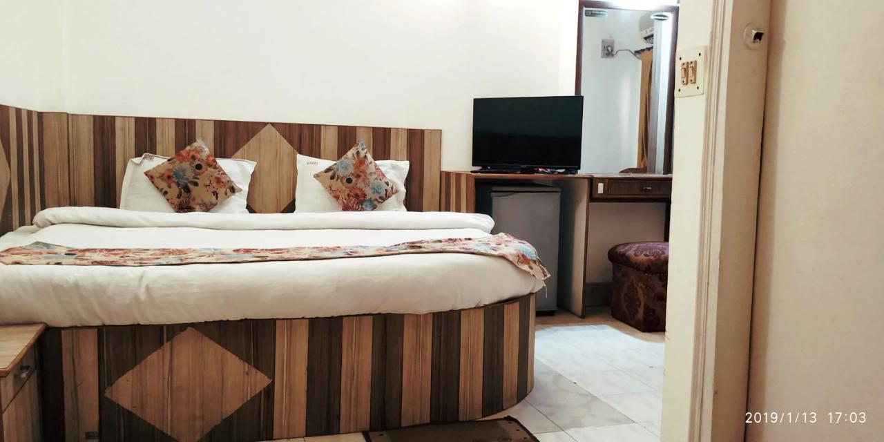 Hotel India International Нью-Дели Экстерьер фото