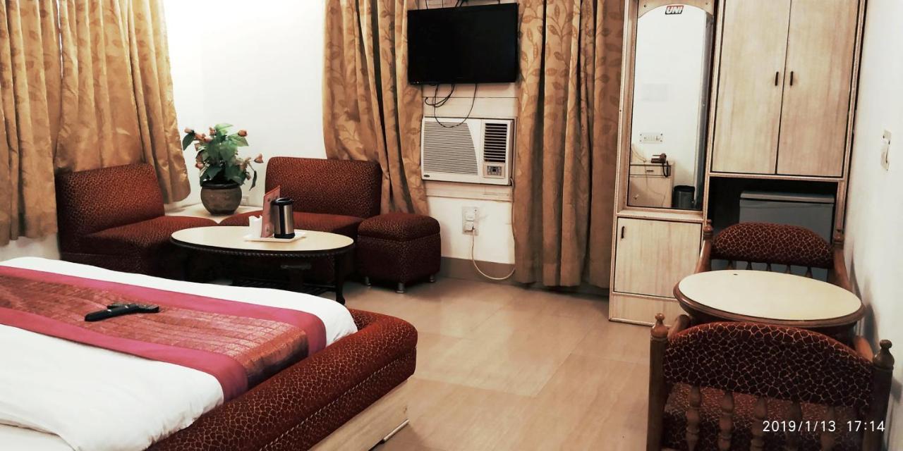 Hotel India International Нью-Дели Экстерьер фото
