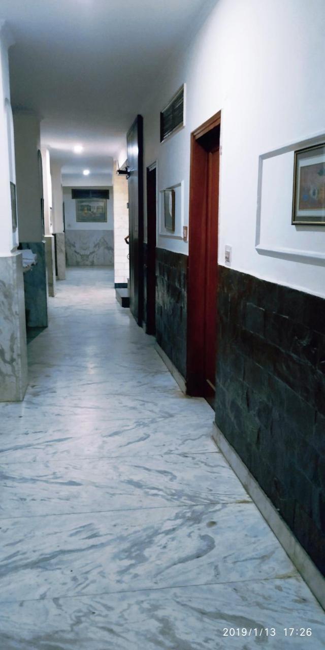 Hotel India International Нью-Дели Экстерьер фото
