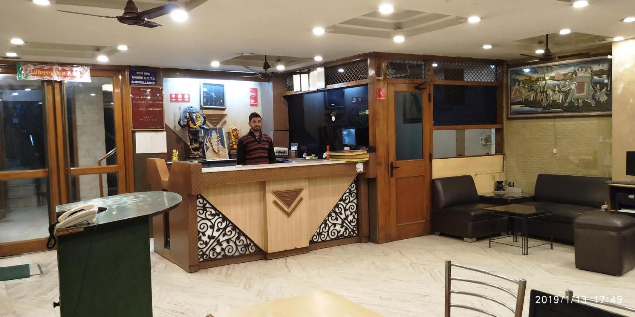 Hotel India International Нью-Дели Экстерьер фото