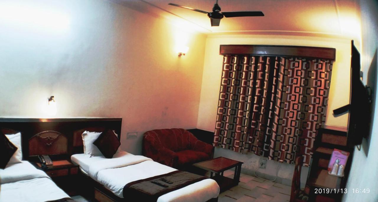 Hotel India International Нью-Дели Экстерьер фото