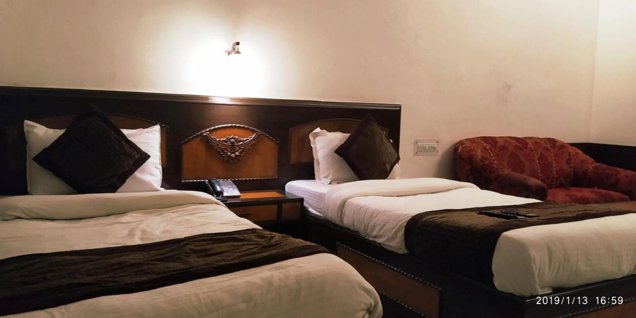 Hotel India International Нью-Дели Экстерьер фото