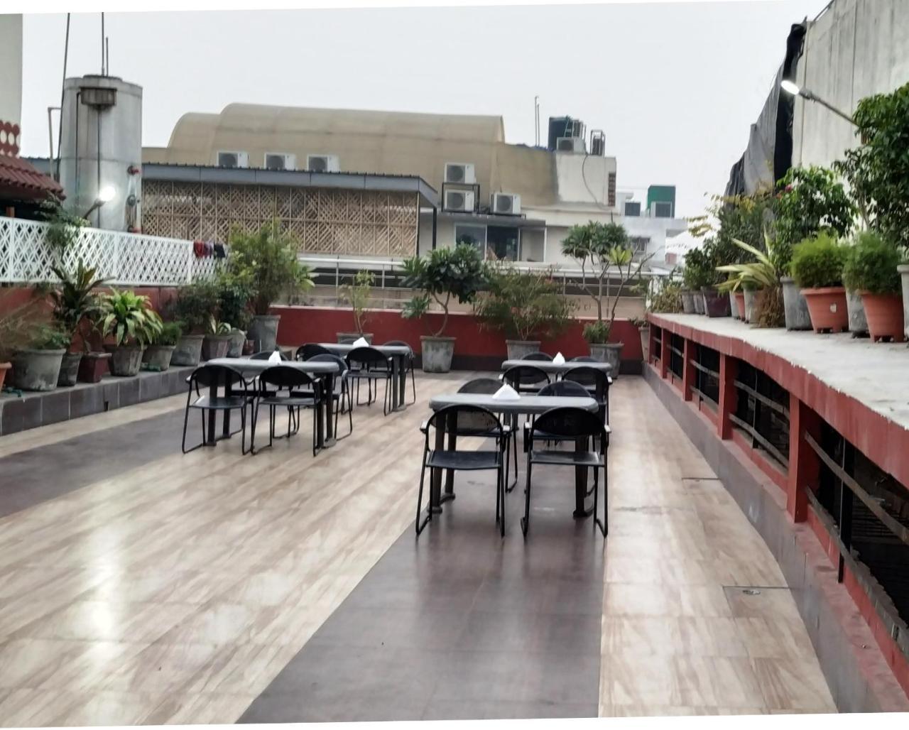 Hotel India International Нью-Дели Экстерьер фото